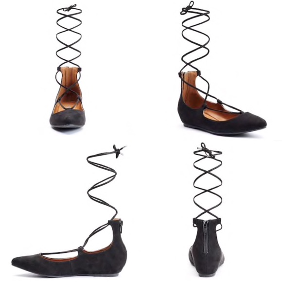 🆕 Candie’s Kraizin blush nude lace up fats - Picture 2 of 8